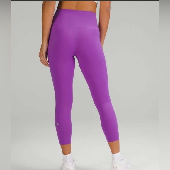 Lululemon Womens Leggings Size 6 Purple Base Pace High-Rise Crop 23" 016-A - Picture 1 of 5